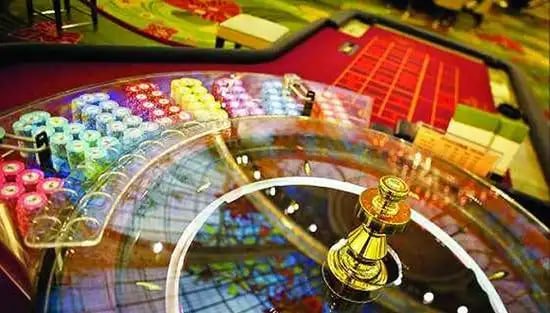 Pilihan chip dan area taruhan di meja VIP Roulette